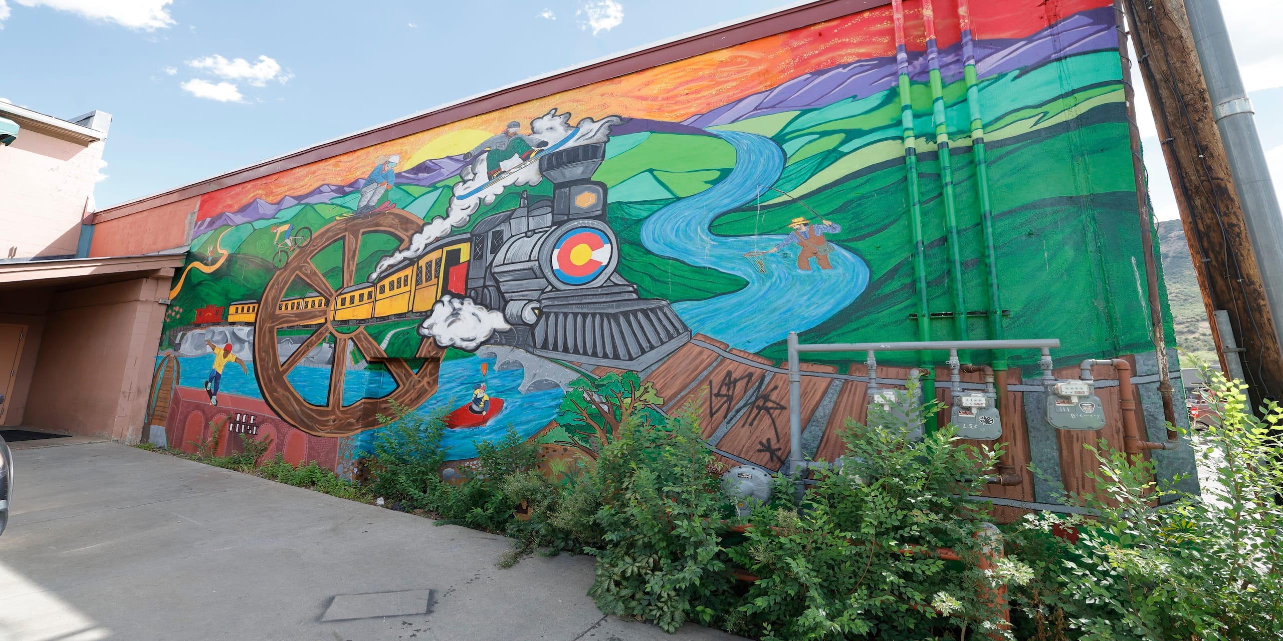 Ballantine Gallery Image 3